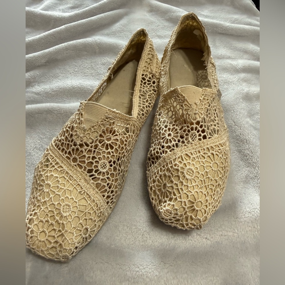 Bob’s Cream Lace Espadrilles flats